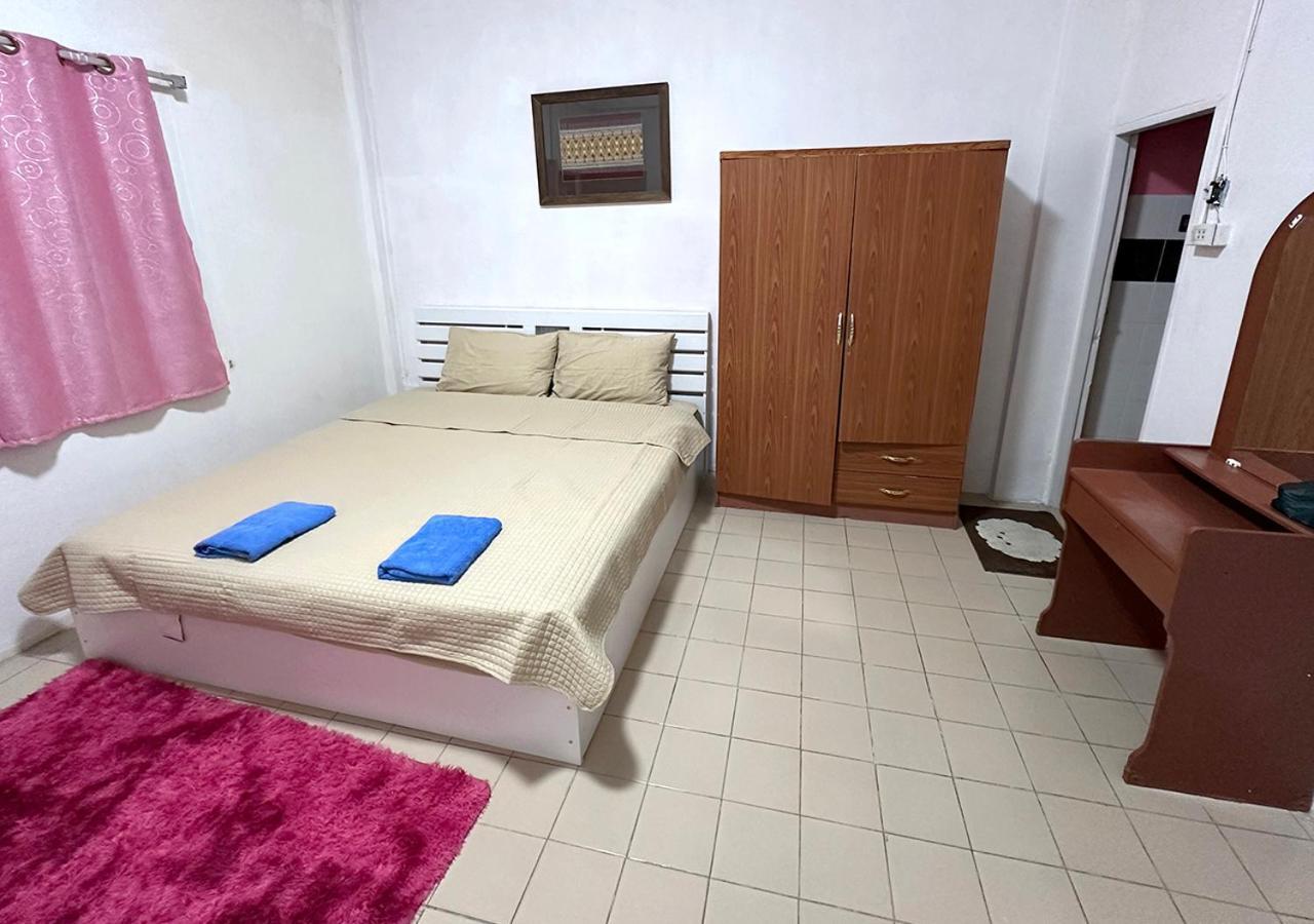 Sea View Jomtien Guest House Екстериор снимка